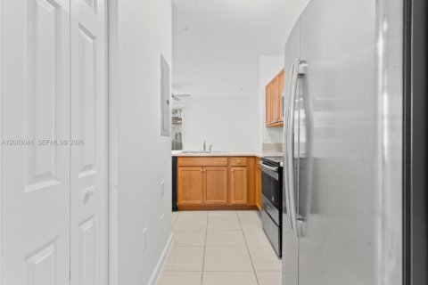 Townhouse in Homestead, Florida 2 bedrooms, 119.84 sq.m. № 2346442 - photo 11