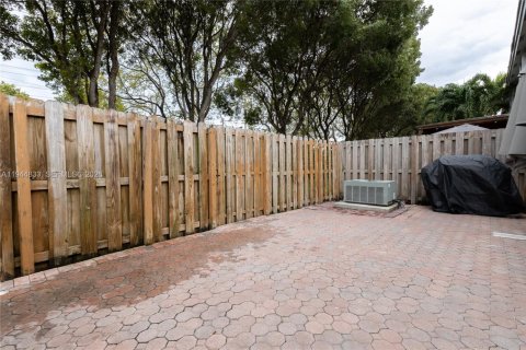 Touwnhouse à vendre à Doral, Floride: 2 chambres, 85.75 m2 № 2002849 - photo 26