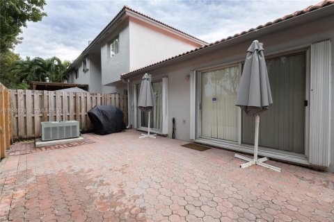Touwnhouse à vendre à Doral, Floride: 2 chambres, 85.75 m2 № 2002849 - photo 24