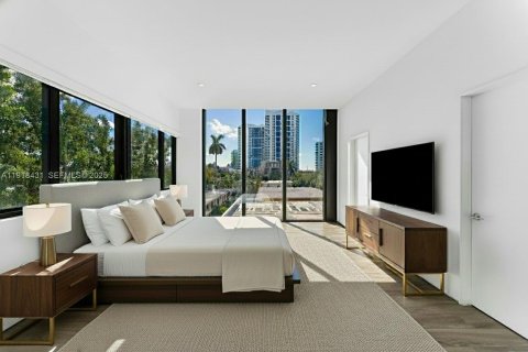 Condominio en venta en Miami Beach, Florida, 3 dormitorios, 207.08 m2 № 1983703 - foto 17
