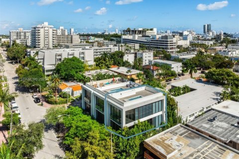 Condominio en venta en Miami Beach, Florida, 3 dormitorios, 207.08 m2 № 1983703 - foto 1