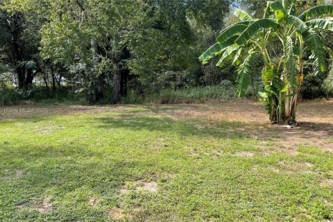 Снять в аренду виллу или дом в Окала, Флорида 3 спальни, 116.5м2, № 1948457 - фото 12