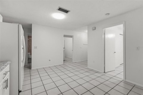 Commercial property in Sarasota, Florida 6 bedrooms, 213.86 sq.m. № 2394239 - photo 19