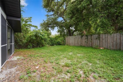 Commercial property in Sarasota, Florida 6 bedrooms, 213.86 sq.m. № 2394239 - photo 9