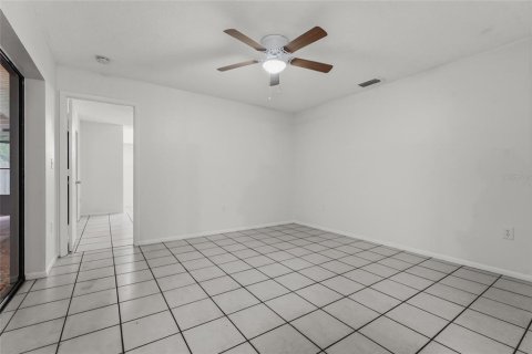 Commercial property in Sarasota, Florida 6 bedrooms, 213.86 sq.m. № 2394239 - photo 30
