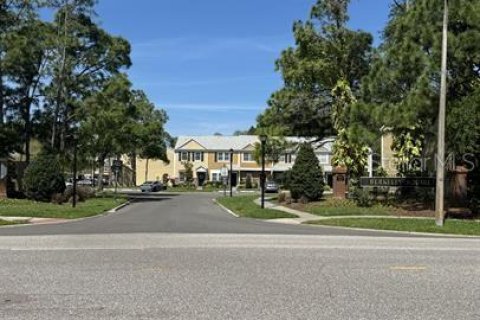 Touwnhouse à louer à Tampa, Floride: 2 chambres, 107.02 m2 № 2095365 - photo 2