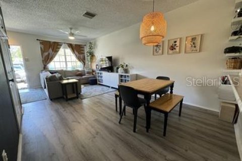 Touwnhouse à louer à Tampa, Floride: 2 chambres, 107.02 m2 № 2095365 - photo 7