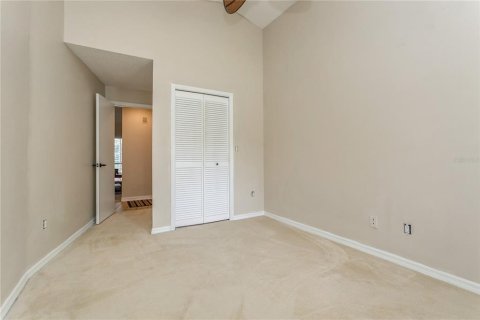 House in Palm Harbor, Florida 4 bedrooms, 250.46 sq.m. № 1800107 - photo 28