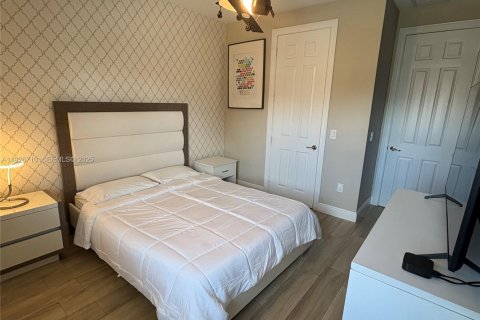 Купить виллу или дом в Дорал, Флорида 5 спален, 386.38м2, № 1986642 - фото 15