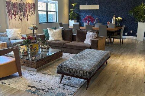 House in Doral, Florida 5 bedrooms, 386.38 sq.m. № 1986642 - photo 2