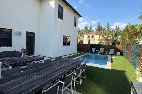 Купить виллу или дом в Дорал, Флорида 5 спален, 386.38м2, № 1986642 - фото 19