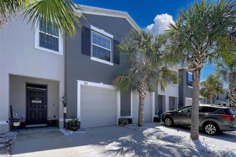 Adosado en venta en Brandon, Florida, 3 dormitorios, 158.58 m2 № 2123420 - foto 2