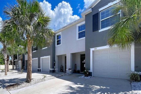 Adosado en venta en Brandon, Florida, 3 dormitorios, 158.58 m2 № 2123420 - foto 3
