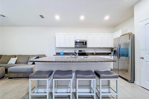 Adosado en venta en Brandon, Florida, 3 dormitorios, 158.58 m2 № 2123420 - foto 13