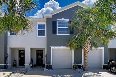 Townhouse in Brandon, Florida 3 bedrooms, 158.58 sq.m. № 2123420