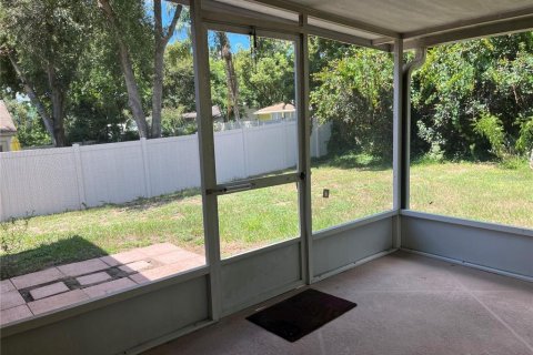 Casa en alquiler en Eustis, Florida, 4 dormitorios, 172.61 m2 № 1858332 - foto 24