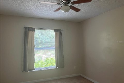 Casa en alquiler en Eustis, Florida, 4 dormitorios, 172.61 m2 № 1858332 - foto 14