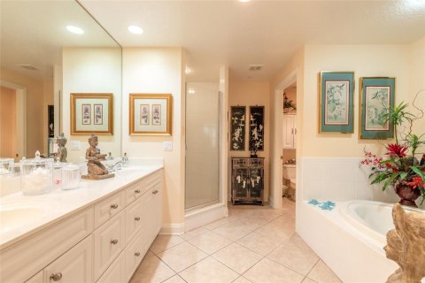 Condo in New Smyrna Beach, Florida, 2 bedrooms № 2237954 - photo 6