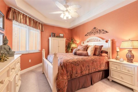 Condo in New Smyrna Beach, Florida, 2 bedrooms № 2237954 - photo 21