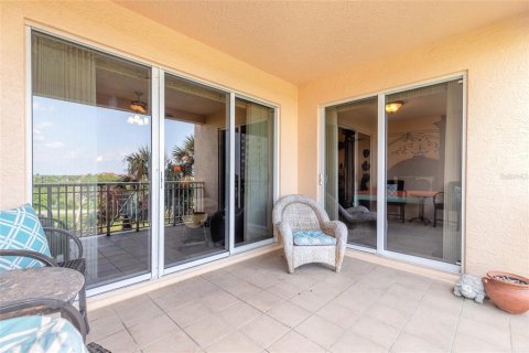 Condo in New Smyrna Beach, Florida, 2 bedrooms № 2237954 - photo 27