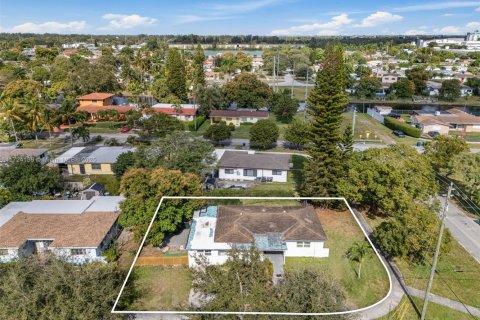 Casa en venta en Miami, Florida, 3 dormitorios, 118.26 m2 № 1704457 - foto 23