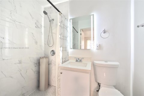 Casa en venta en Miami, Florida, 3 dormitorios, 118.26 m2 № 1704457 - foto 16