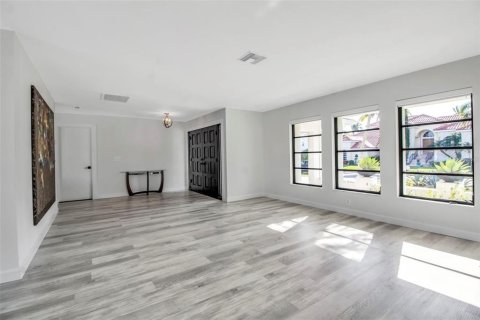 Villa ou maison à vendre à Sarasota, Floride: 3 chambres, 185.34 m2 № 2232791 - photo 4