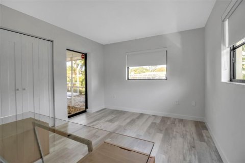 Villa ou maison à vendre à Sarasota, Floride: 3 chambres, 185.34 m2 № 2232791 - photo 20
