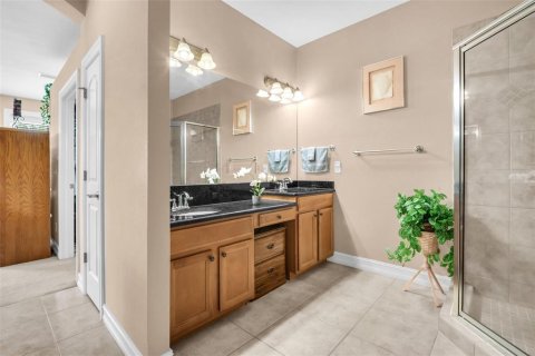 Townhouse in Palm Harbor, Florida 3 bedrooms, 223.8 sq.m. № 2220153 - photo 30