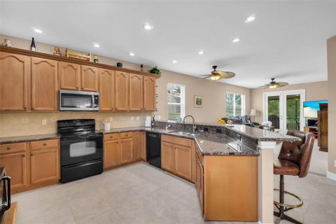 Townhouse in Palm Harbor, Florida 3 bedrooms, 223.8 sq.m. № 2220153 - photo 12