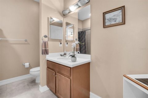 Townhouse in Palm Harbor, Florida 3 bedrooms, 223.8 sq.m. № 2220153 - photo 21