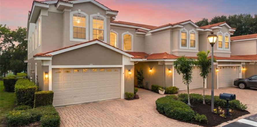 Townhouse in Palm Harbor, Florida 3 bedrooms, 223.8 sq.m. № 2220153