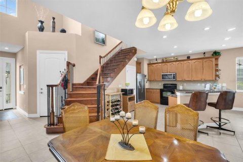 Townhouse in Palm Harbor, Florida 3 bedrooms, 223.8 sq.m. № 2220153 - photo 8