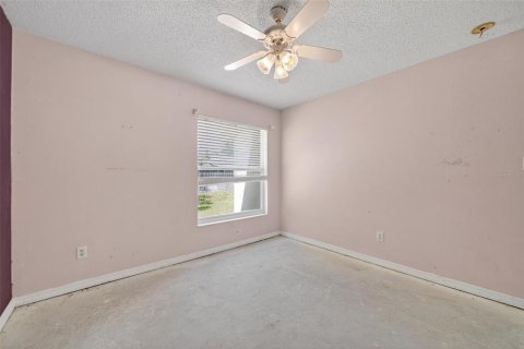 Villa ou maison à vendre à Eustis, Floride: 3 chambres, 169.73 m2 № 2140570 - photo 10