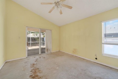 Villa ou maison à vendre à Eustis, Floride: 3 chambres, 169.73 m2 № 2140570 - photo 9