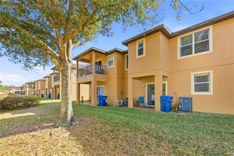 Townhouse in Davenport, Florida 4 bedrooms, 138.61 sq.m. № 2097118 - photo 19