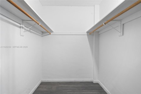 Снять в аренду кондоминиум в Санни-Айлс-Бич, Флорида 2 спальни, 139.82м2, № 2005098 - фото 16