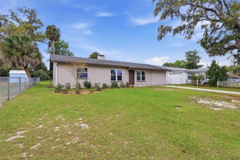 Casa en venta en Daytona Beach, Florida, 4 dormitorios, 139.35 m2 № 2155700 - foto 2