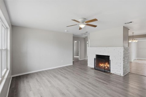 Casa en venta en Daytona Beach, Florida, 4 dormitorios, 139.35 m2 № 2155700 - foto 4