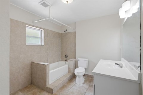 Casa en venta en Daytona Beach, Florida, 4 dormitorios, 139.35 m2 № 2155700 - foto 22