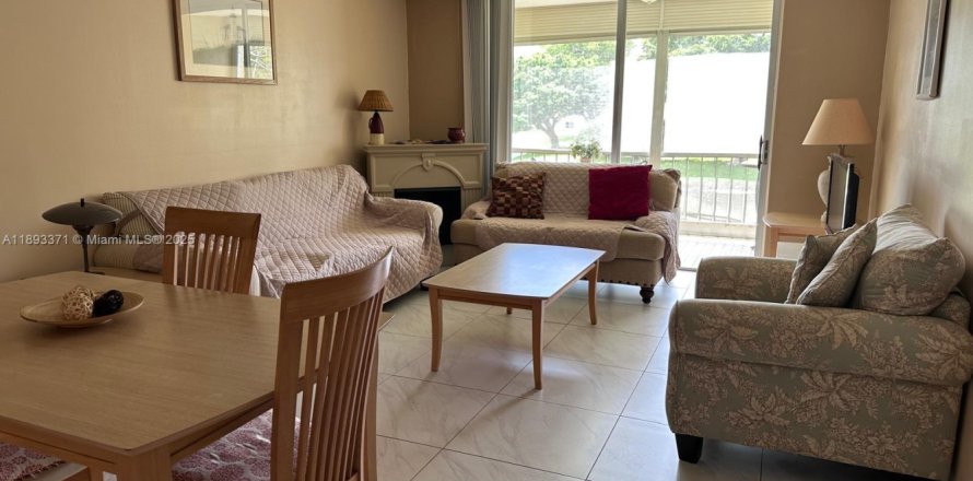 Condo à Tamarac, Floride, 1 chambre  № 1945287