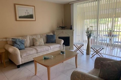 Copropriété à louer à Tamarac, Floride: 1 chambre, 61.32 m2 № 1945287 - photo 2