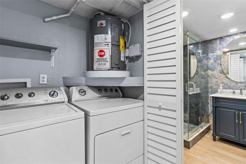 Condominio en venta en Clearwater, Florida, 2 dormitorios, 87.33 m2 № 1534774 - foto 12