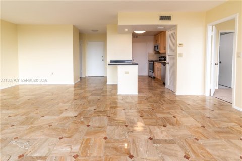 Condo in Bay Harbor Islands, Florida, 1 bedroom  № 2055791 - photo 5