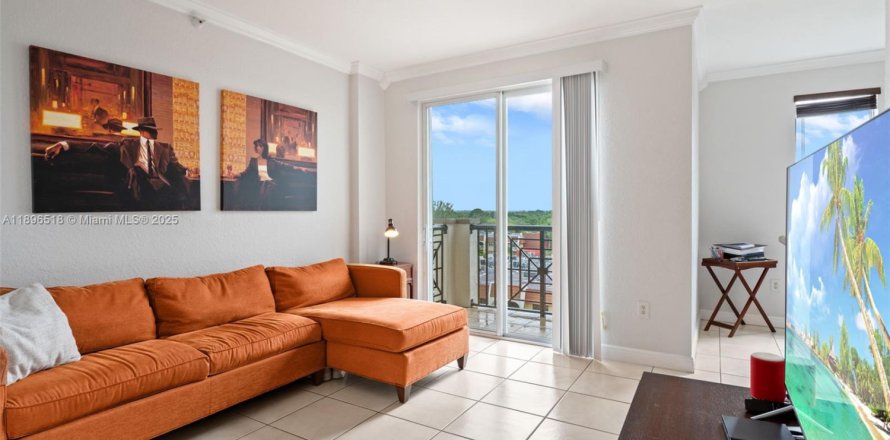 Condominio en Miami, Florida, 2 dormitorios  № 1948559