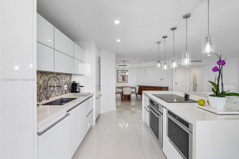 Copropriété à vendre à Boca Raton, Floride: 2 chambres, 125.51 m2 № 2176409 - photo 16