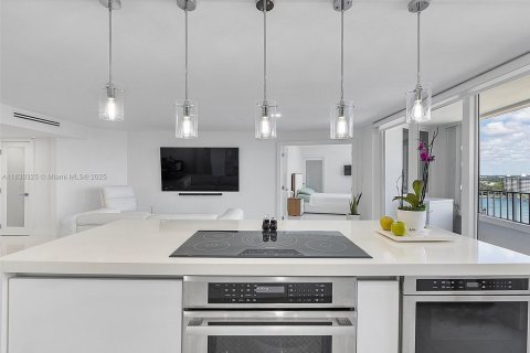 Copropriété à vendre à Boca Raton, Floride: 2 chambres, 125.51 m2 № 2176409 - photo 15