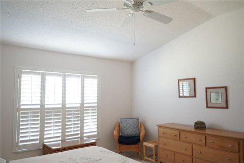 Condo in Sun City Center, Florida, 2 bedrooms  № 1751284 - photo 22