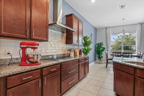 House in Winter Garden, Florida 4 bedrooms, 272.67 sq.m. № 2157509 - photo 23