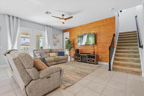 House in Winter Garden, Florida 4 bedrooms, 272.67 sq.m. № 2157509 - photo 17
